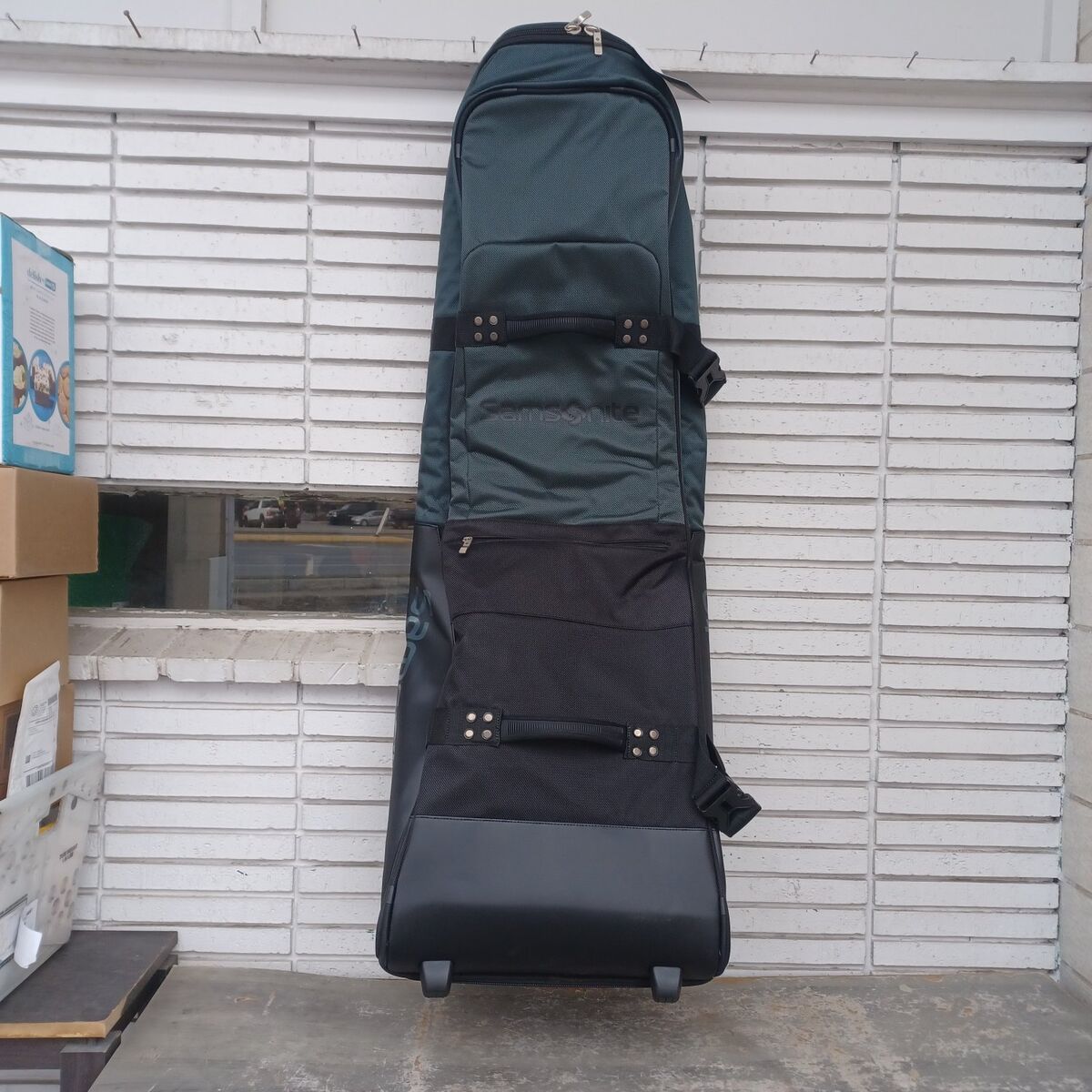 Samsonite soft side golf carrier