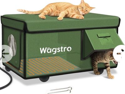 Wagstro Heated Indoor & Outdoor Cat House -New