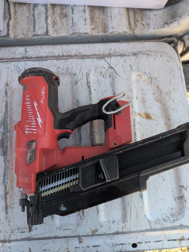 M18 Milwaukee Framing Nailer