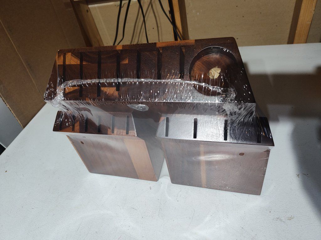 Dalstrong 18 place knife block NEW no knives