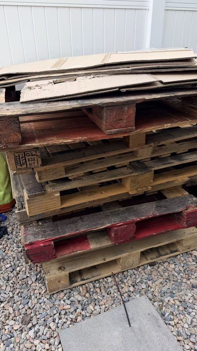 Good pallet(22left)