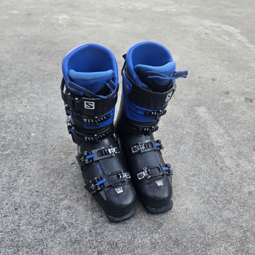 Mens/Boys Salomon Ski Boots Sz. 6-6.5 Mondo 25