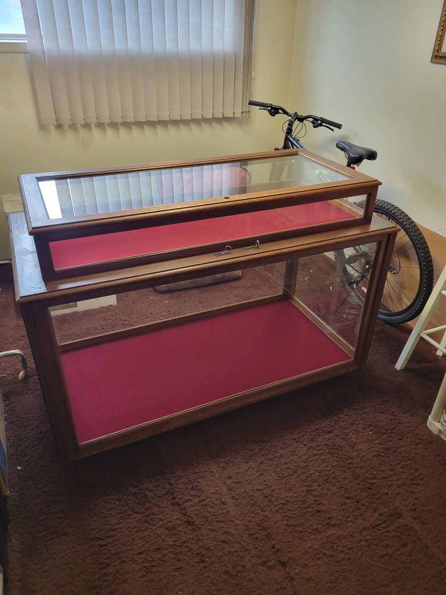 Display case / Vintage Oak