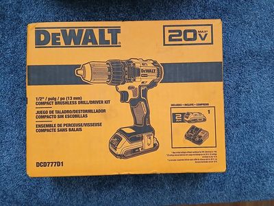DEWALT 20V MAX Compact Brushless Drill/Driver Kit (DCD777D1) - Brand New