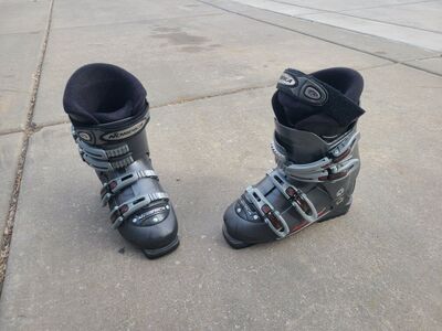 ski boots 25-25.5 M7-7.5 W8-8.5