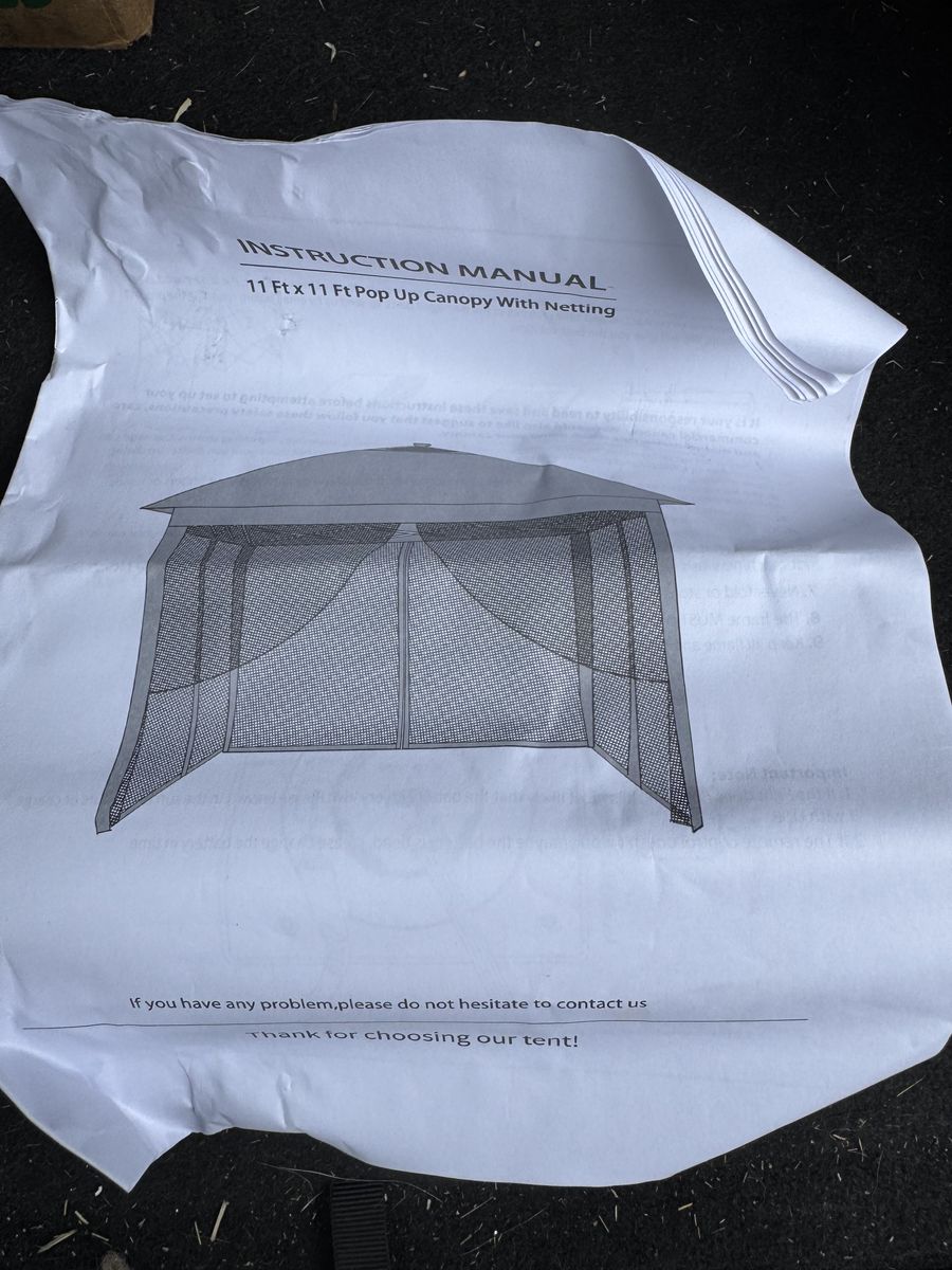 11x11 Pop-Up Canopy with Netting – never Opened