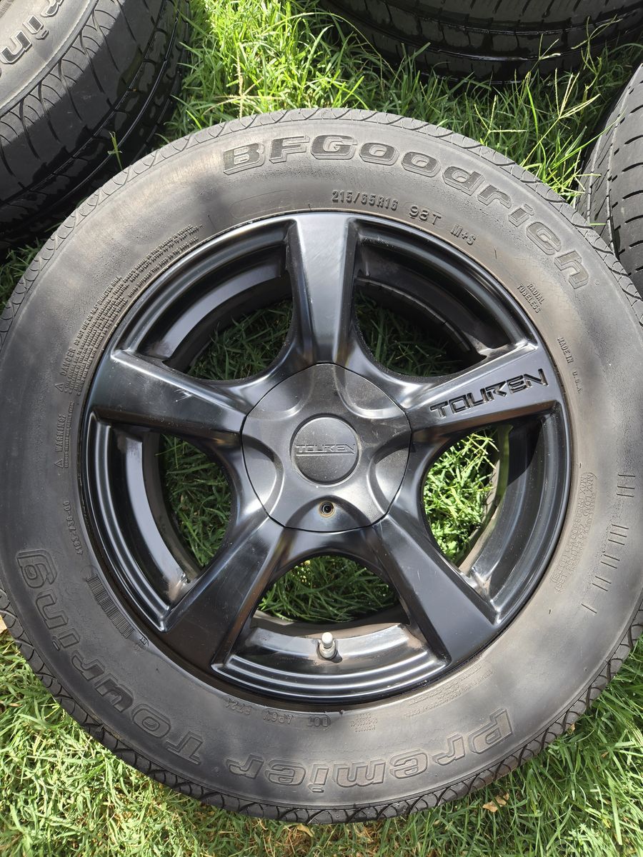 Touren TR9 Matte Black Wheels w/Tires