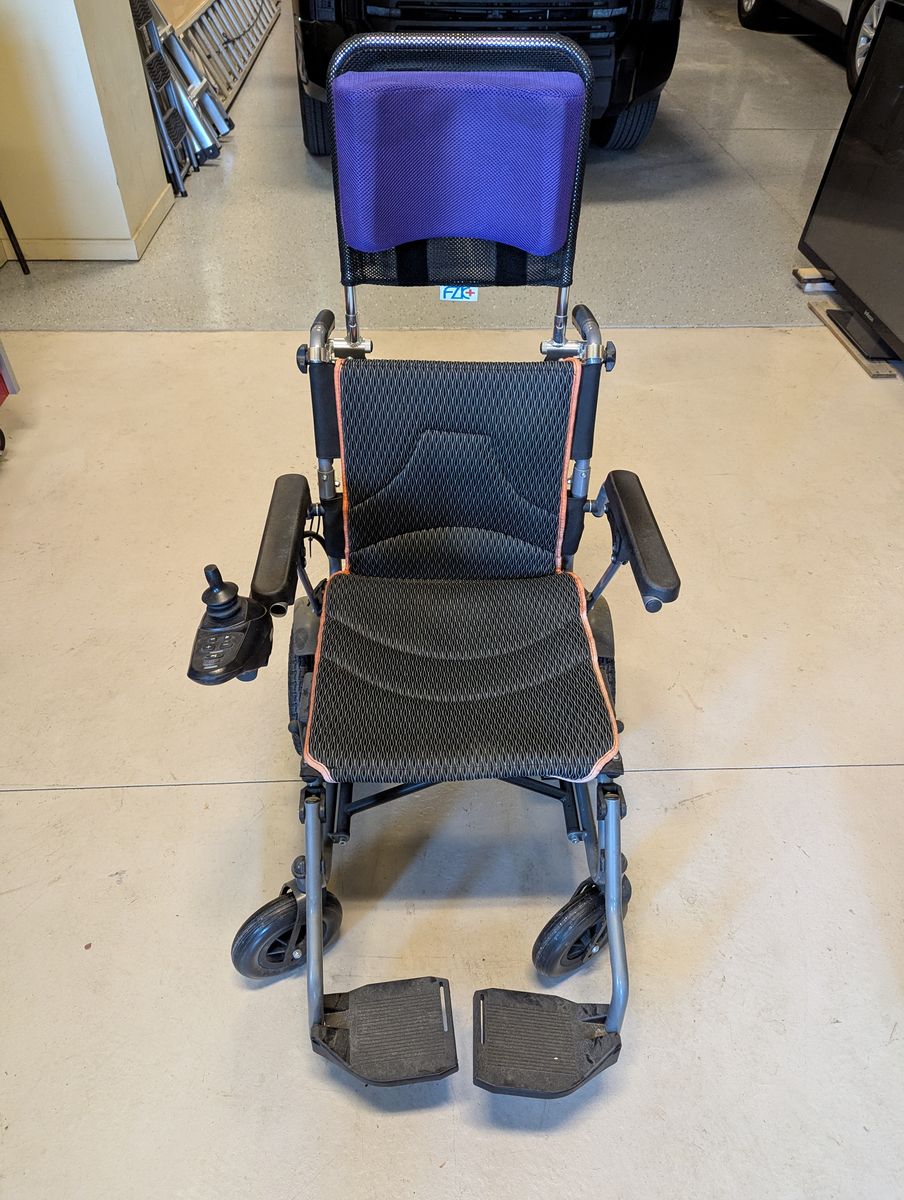 Electric wheelchair