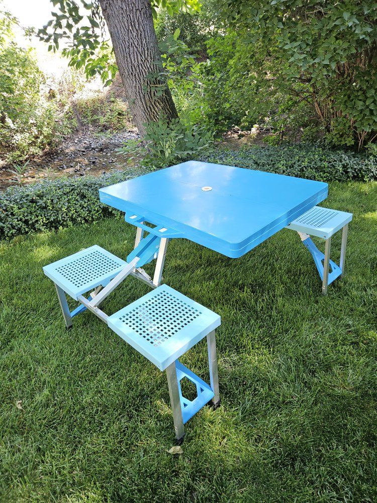 Portable Folding Picnic Table