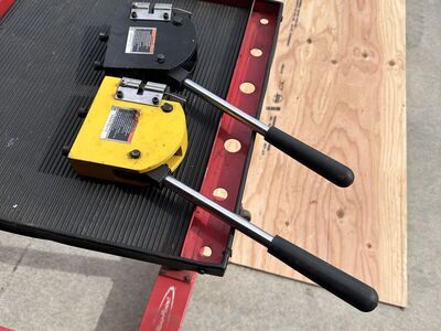 CENTRAL MACHINERY Metal Shrinker Stretcher Set