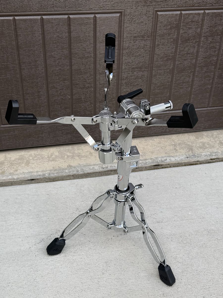 DW 9000 Series Snare Drum Stand 