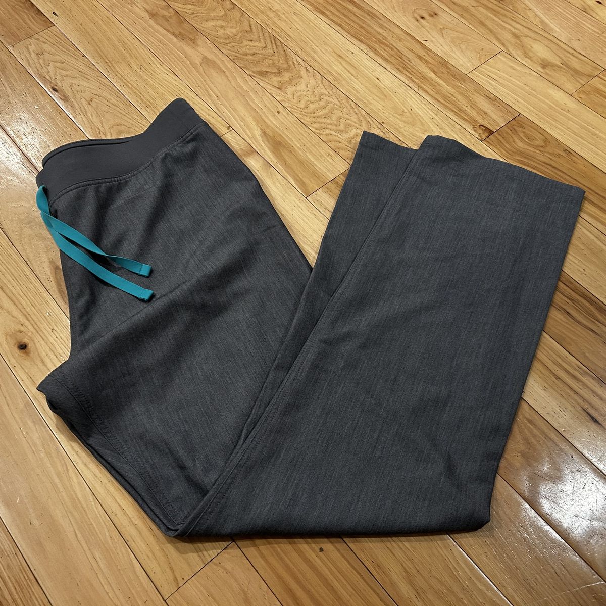 Figs Technical Collection Livingston Grey Scrubs