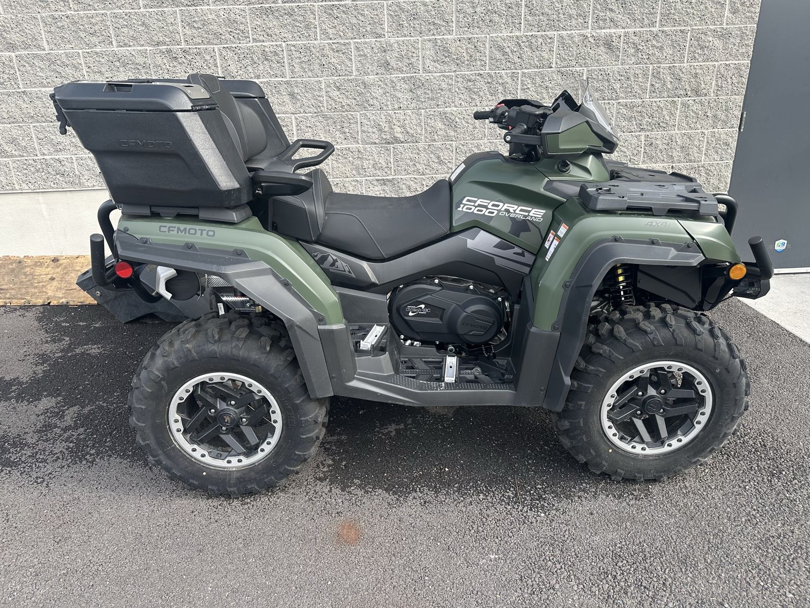 2024 CFMOTO CFORCE 1000 Overland ATV - Green with Storage Cases