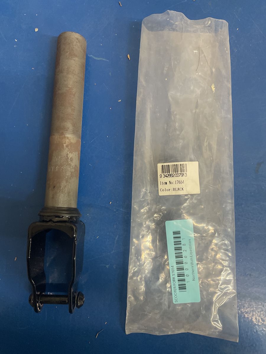 Scooter Steering Fork Stem 17654 Black New in Bag
