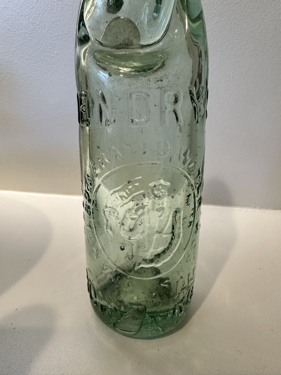 Main image 3