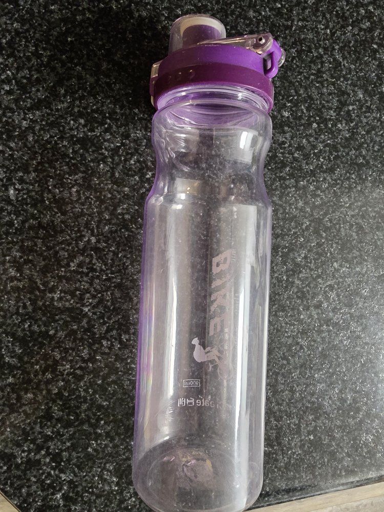 Purple Lid Clear Plastic Water Bottle Bike Design