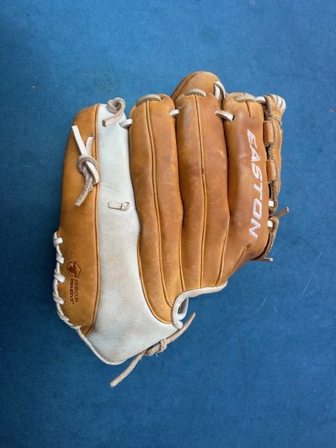 Easton Softball Glove