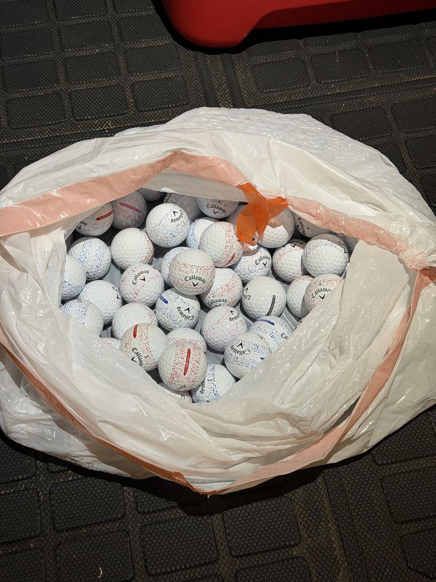 80 Callaway Supersoft Golfballs