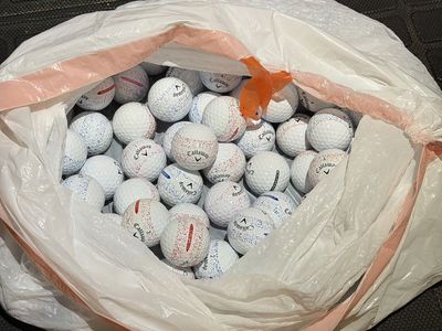 80 Callaway Supersoft Golfballs