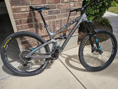 Yeti SB5.5 Men's Mountain Bike - Full Suspension, Size Large