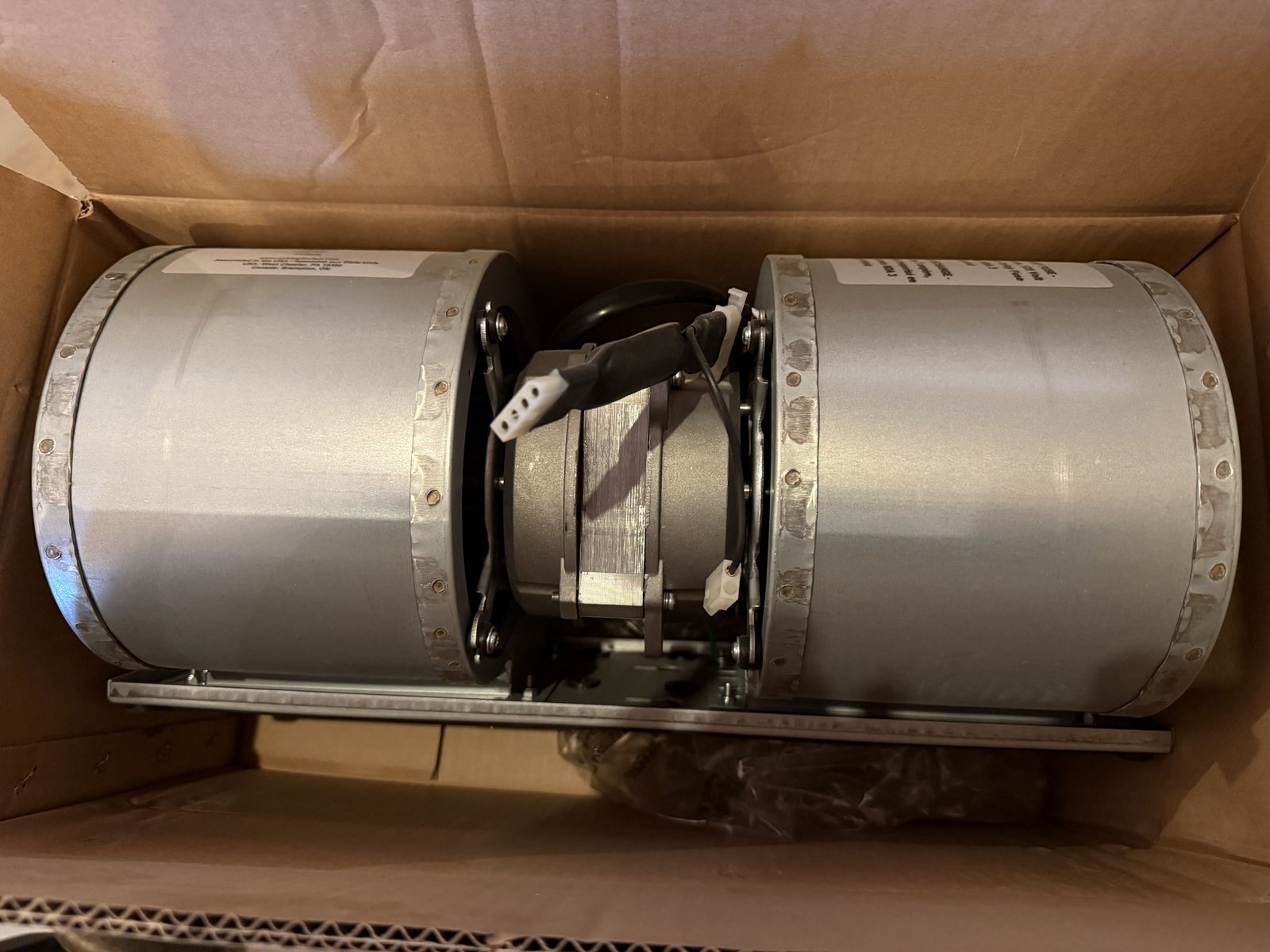 Main image 3