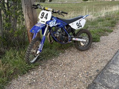 2005 yz85