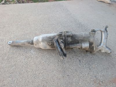 Industrial air impact wrench