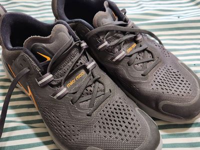 Nike Miler react men's shoes size 9 1/2
