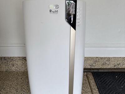 De'Longhi Pinguino UV Carelight Portable Air Conditioner - White