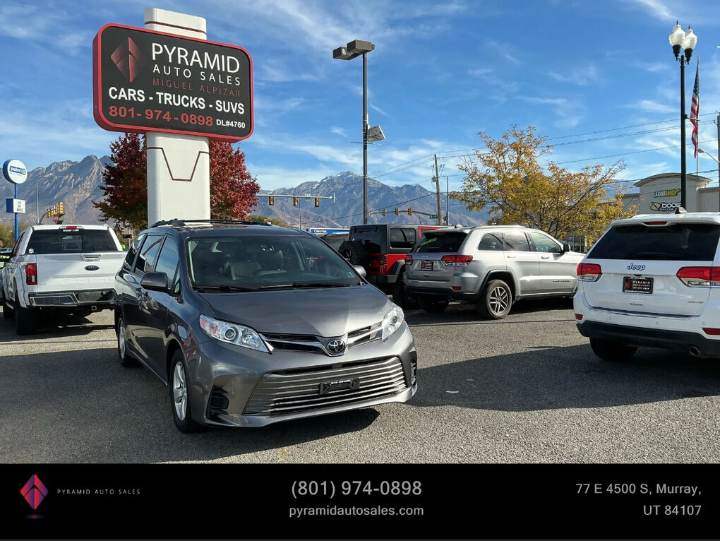 2020 Toyota Sienna LE