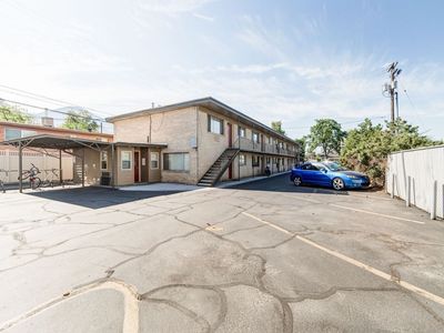 BYU male contracted housing