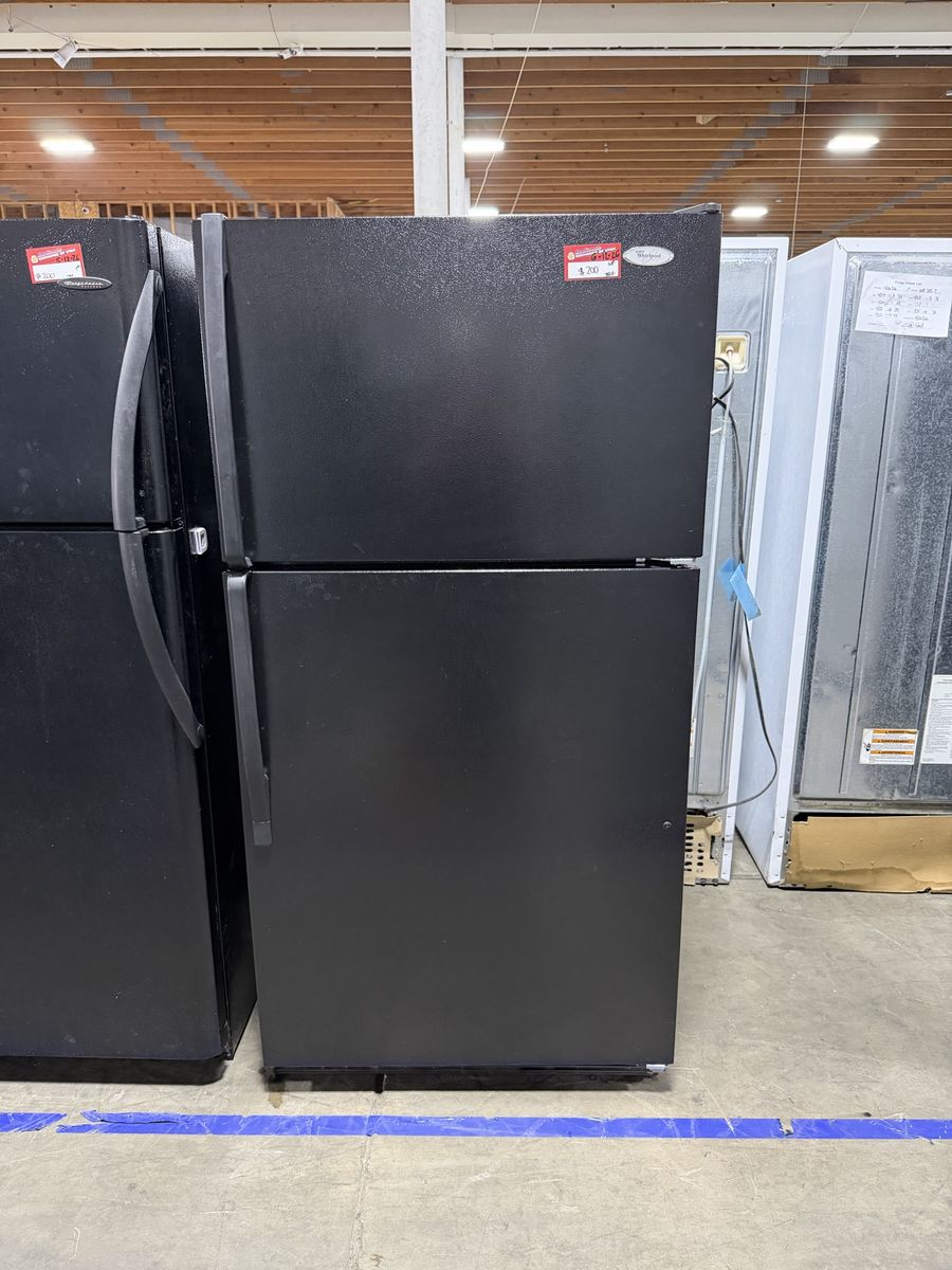 Whirlpool Top Freezer Refrigerator - Black, Used, Great Condition