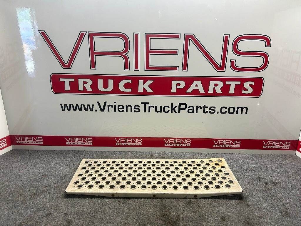 Kenworth Deck Plate / Catwalk