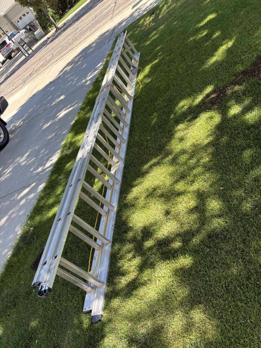 Keller Aluminum Extension Ladder 24 ft