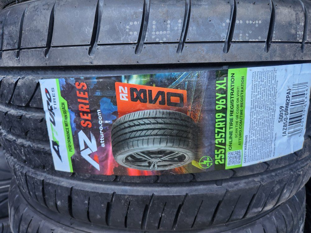 255/35r19 atturo az850
