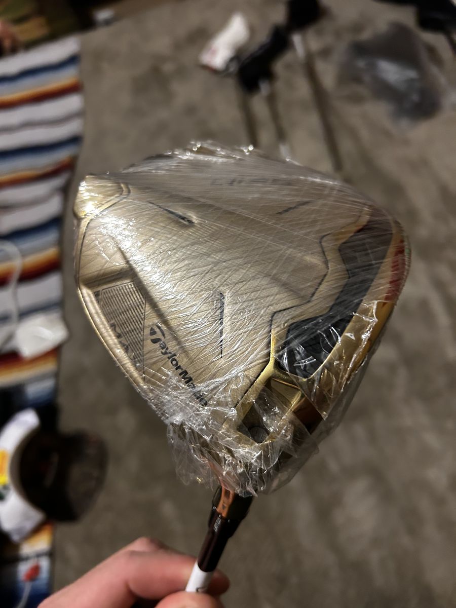 Taylor Made Qi35 Max Gold Designer Series