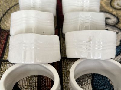 Set of 8 White Ceramic Napkin Rings - Plain & Wavy Texture Kitchen Dining Decor