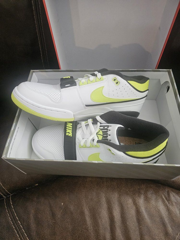 NIKE AAF88 SHOES