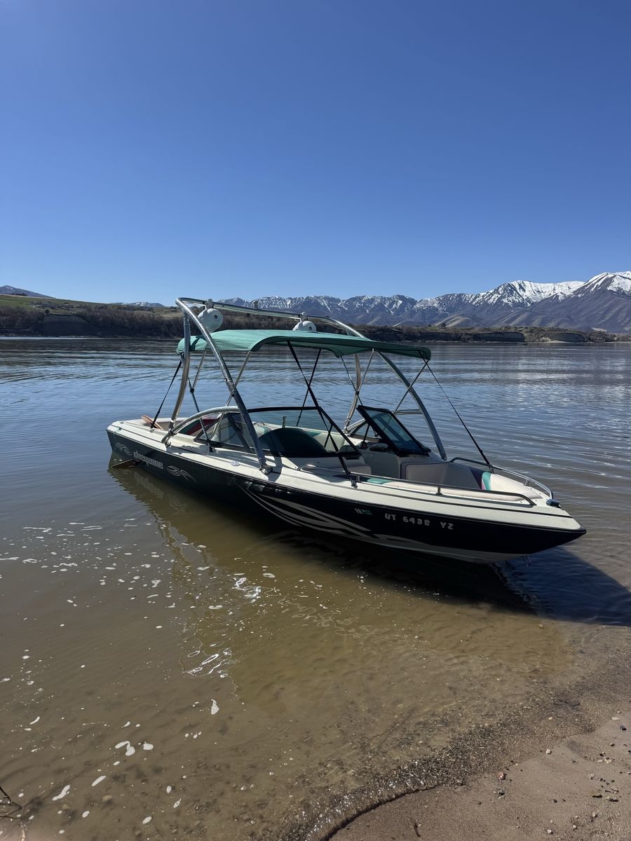 1994 Surf Boat Cheyenne