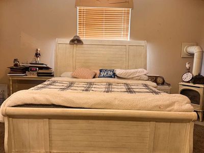 King Size Bed (Creme)