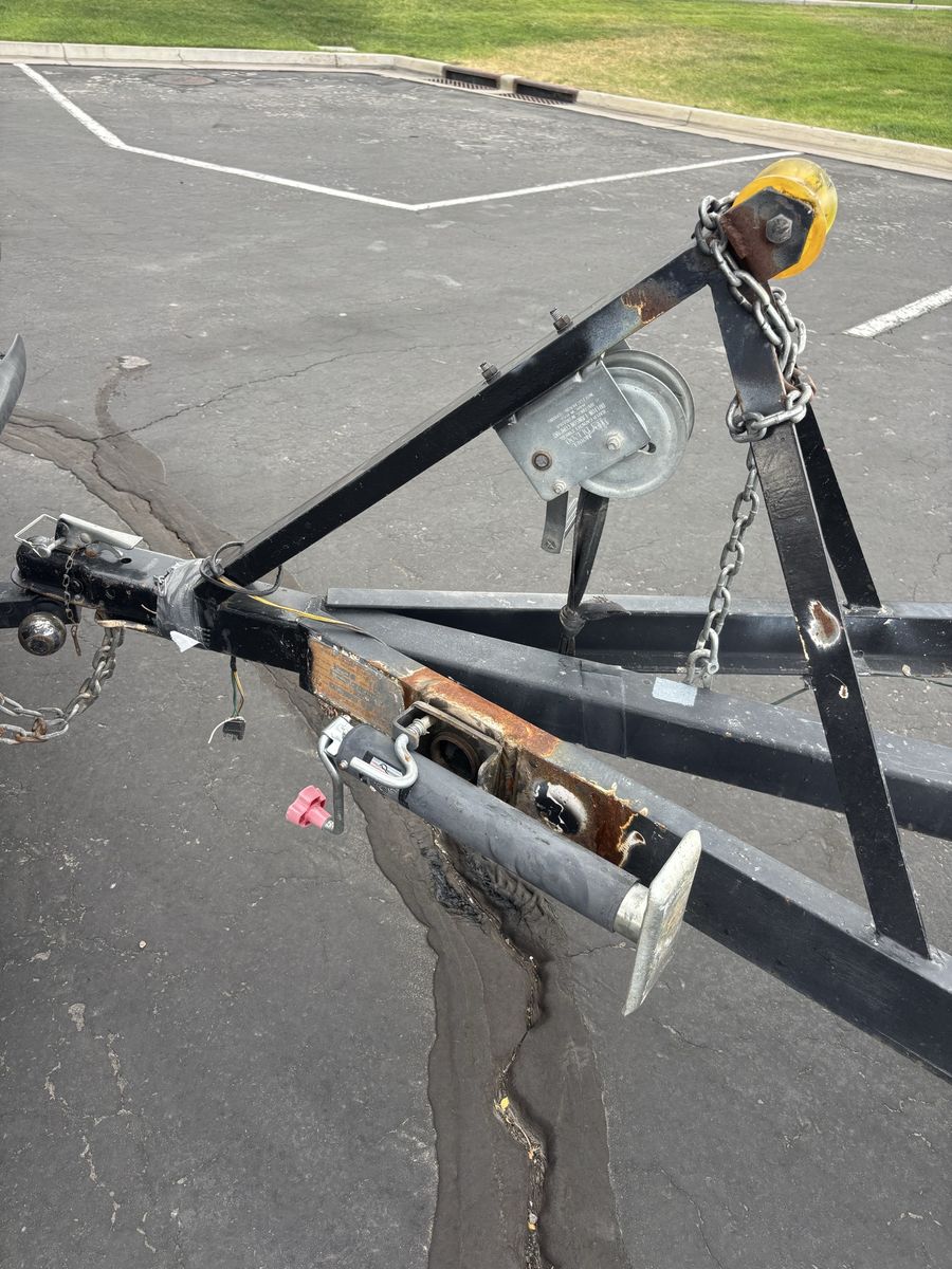 Main image 6