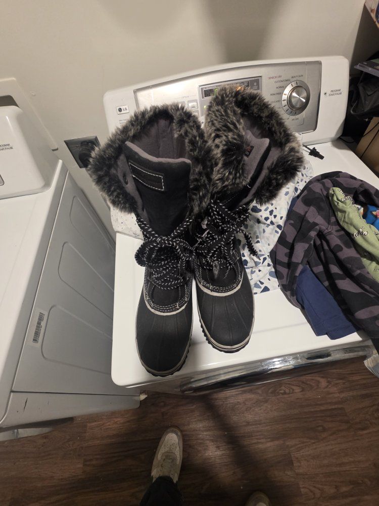 Eddie Bauer Hunt Pac Thermafill 200g Insulated Faux Fur Snow Boots Women's Size 9