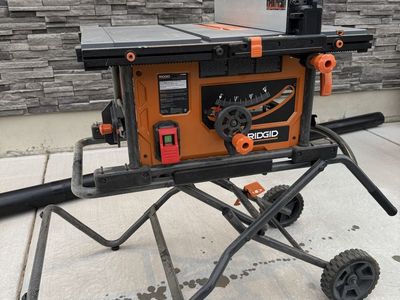 Ridgid R4550 10” Jobsite Table Saw with Folding Stand