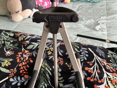 Ingles String Instrument Stand Adjustable Height Foldable Gray/Black Metal/Foam