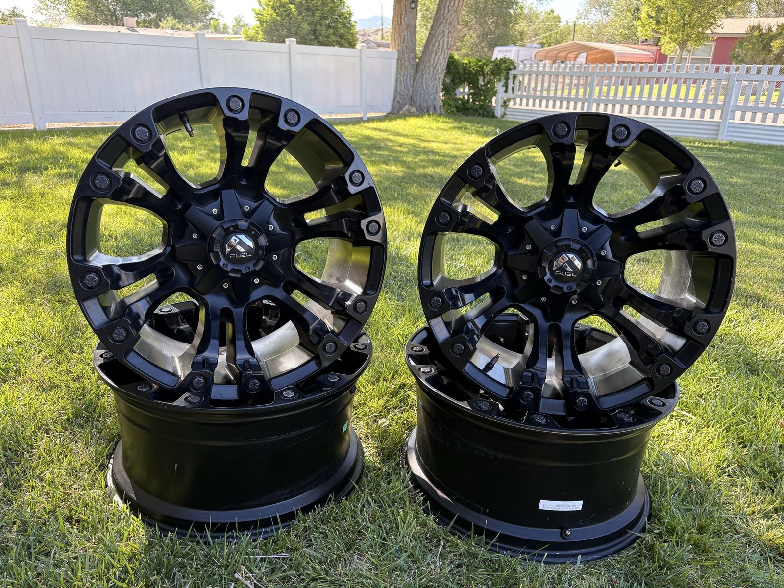 Set of 4 black fuel vapor wheels