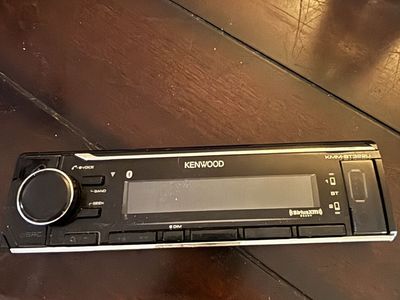 Kenwood KMM-BT322U faceplate