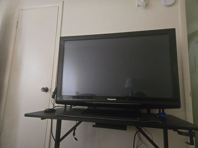 43' Panasonic with Remote