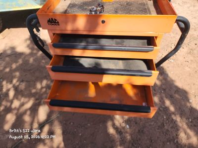 Mac Tools Orange Rolling Service Utility Cart with 3 Drawers and Lid