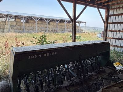 John Deere 8200 planter drill