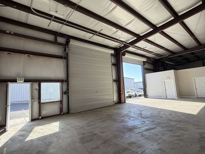 Warehouses for rent in Hurricane, UT. Backs up to I-15. several buildings for lease. 3000sq/ft and 6000. $1.00/ft